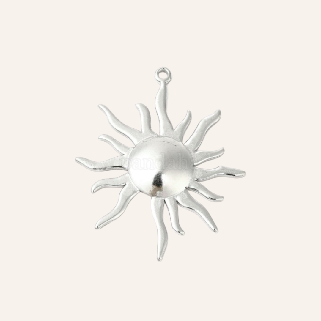 CENTER CHARM